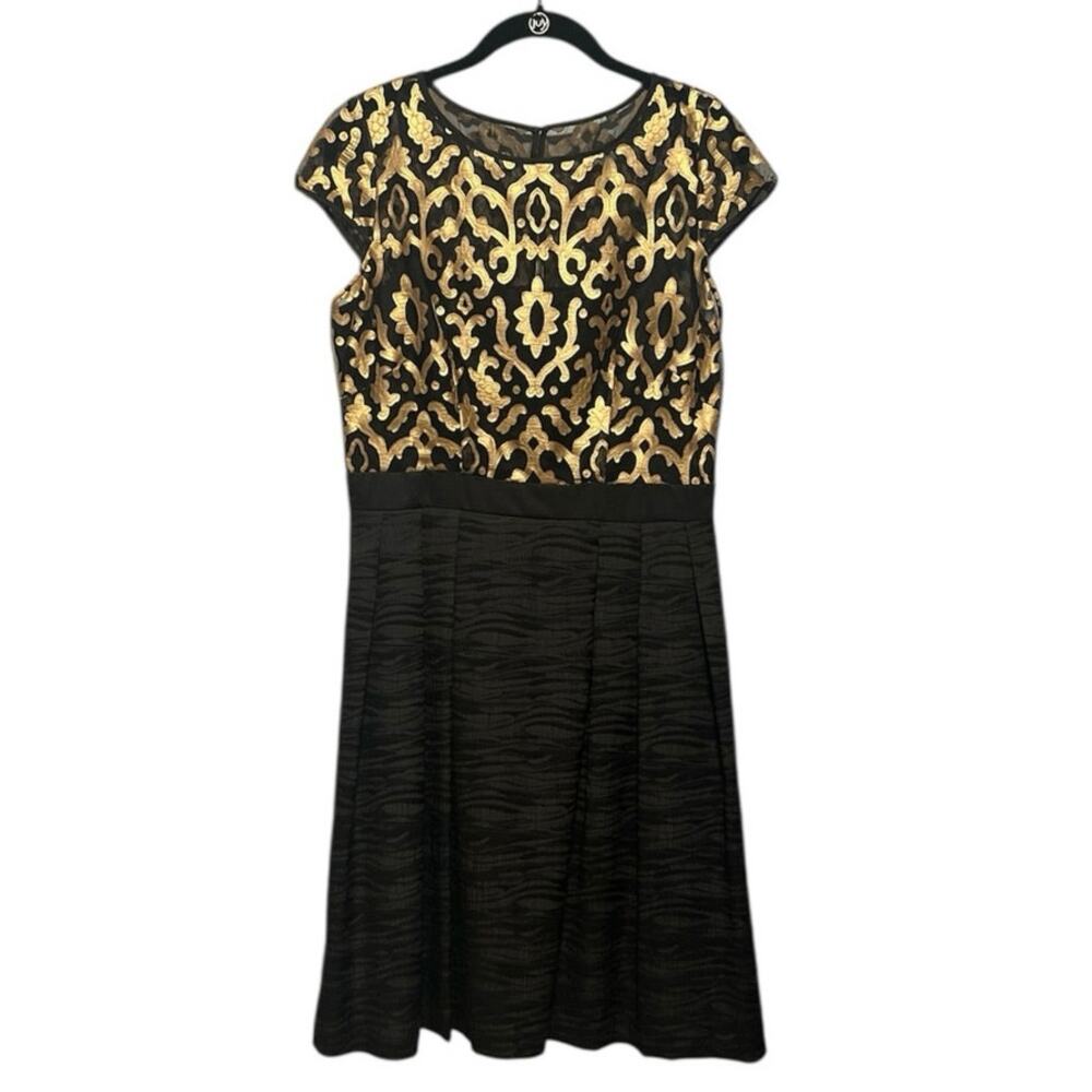 Adrianna Papell Black and Gold Metallic Scroll Design Mesh A-Line Dress Size 8